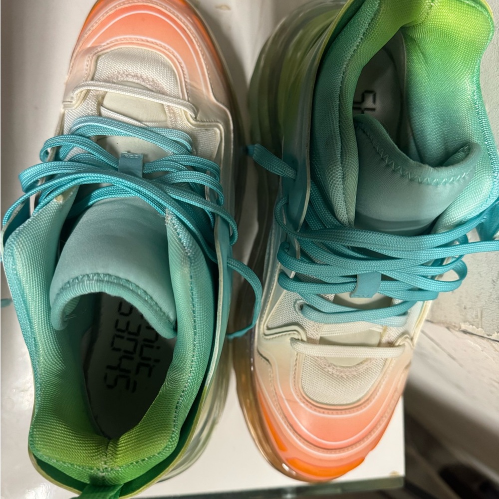 Stylish Women's Sneakers in Orange and Green